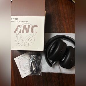 ANC Wireless Over-Ear Black Headphones  KVIDIO NWT